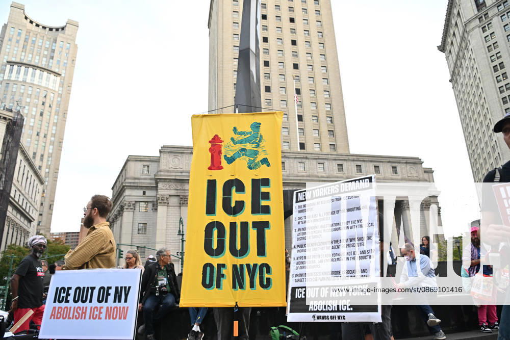 Protesters rally after ICE shooting of New York man in car with child inside NEW YORK, UNITED STATES - OCTOBER 9: A massive protest takes place at Foley Square , demanding the withdrawal of ICE from the city in New York, United States on October 9, 2026. The demonstration follows an incident yesterday in the Bronx where an ICE officer shot Oscar Belgal, a Dominican Republic national, in the neck while he was driving with a 5-year-old child in the vehicle. Waleed Zein Anadolu New York United States. Editorial use only. Please get in touch for any other usage.