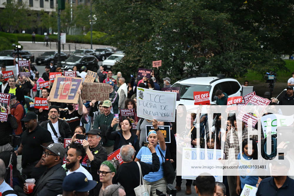 Protesters rally after ICE shooting of New York man in car with child inside NEW YORK, UNITED STATES - OCTOBER 9: A massive protest takes place at Foley Square , demanding the withdrawal of ICE from the city in New York, United States on October 9, 2026. The demonstration follows an incident yesterday in the Bronx where an ICE officer shot Oscar Belgal, a Dominican Republic national, in the neck while he was driving with a 5-year-old child in the vehicle. Waleed Zein Anadolu New York United States. Editorial use only. Please get in touch for any other usage.
