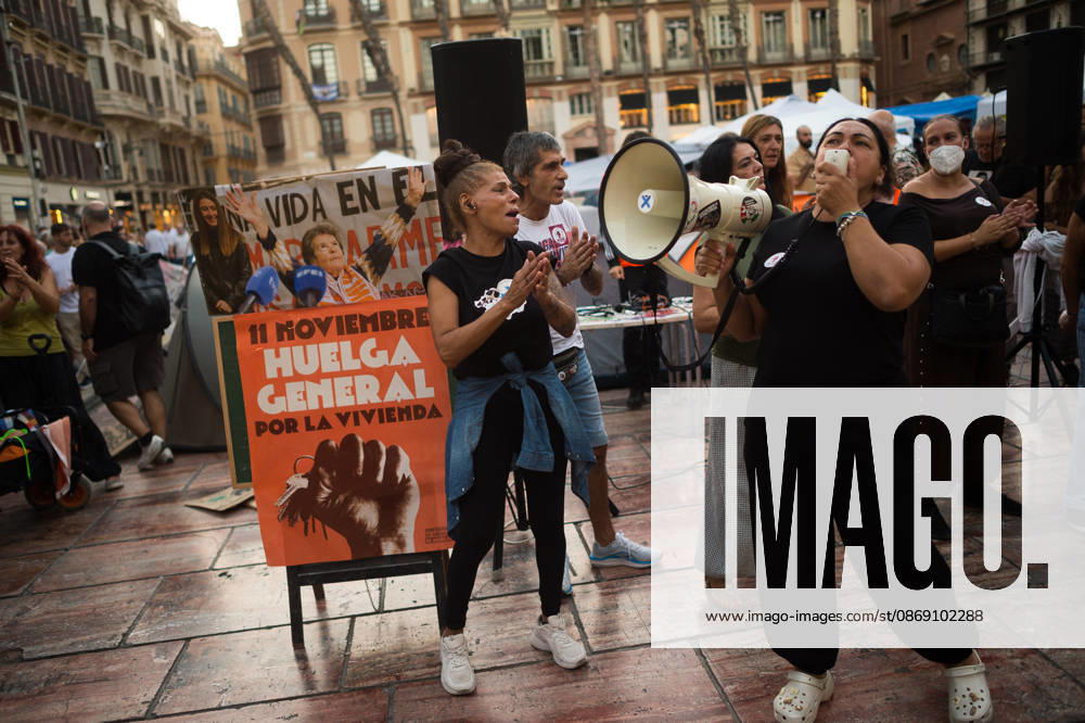 Protest in memory of Maricarmen in Malaga - 09 Oct 2026 Protesters are seen chanting slogans during a tribute and minute of silence in memory of Maricarmen Abascal, the 87-year-old woman who was evicted of her house and died in hospital a few days later. Thousands of people demand decent housing and to continue with the legacy of Maricarmen Abascal. Spain’s housing crisis has forced people to take to the streets, urging the Spanish government to take action and implement effective policies to regulate housing prices and protect vulnerable people. Malaga Spain