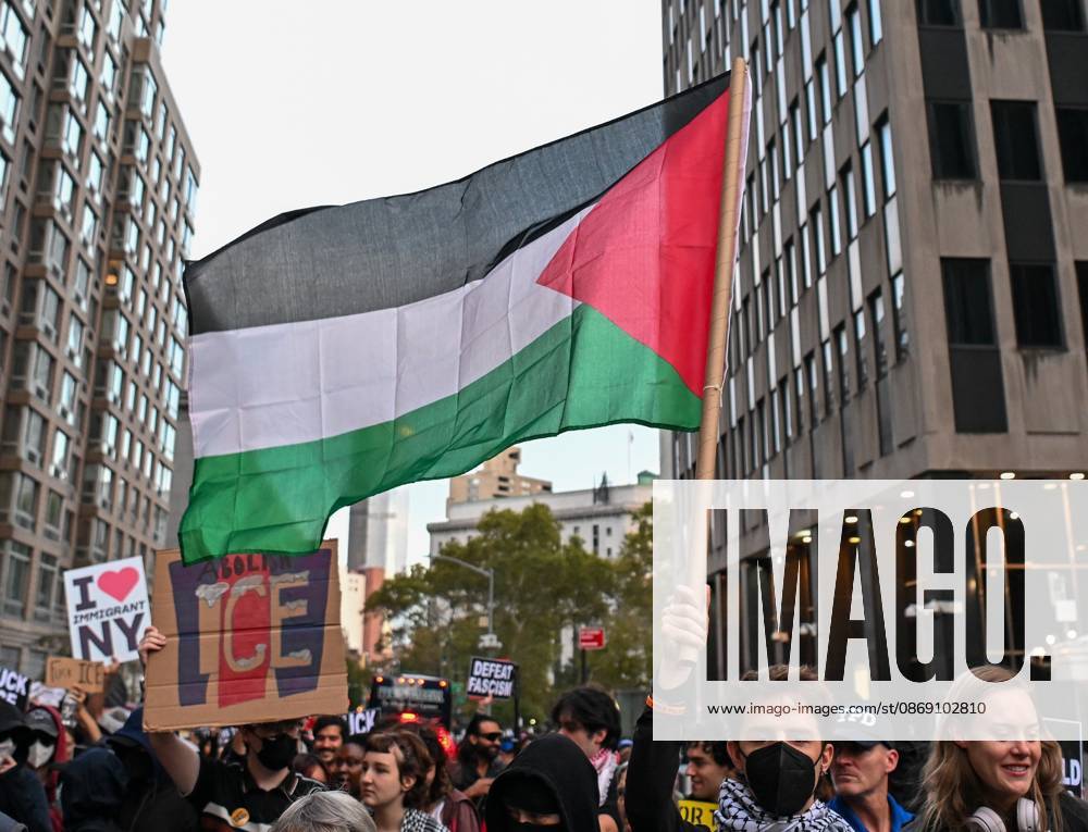 Thousands of New York protesters rally against ICE after Bronx shooting NEW YORK, UNITED STATES - OCTOBER 9: Thousands of people gathered at Foley Square to demand the withdrawal of US Immigration and Customs Enforcement (ICE) from the city, a day after an ICE officer shot a Dominican Republic national in the neck in the Bronx in New York, United States on October 9, 2026. Waleed Zein Anadolu New York United States. Editorial use only. Please get in touch for any other usage.