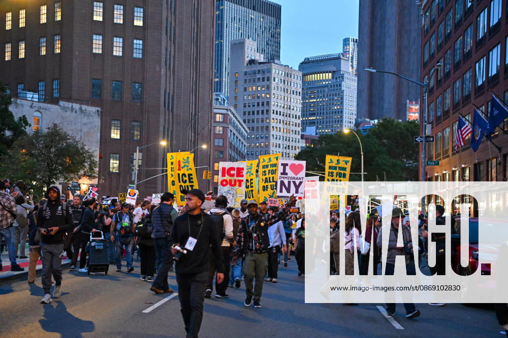 Thousands of New York protesters rally against ICE after Bronx shooting NEW YORK, UNITED STATES - OCTOBER 9: Thousands of people gathered at Foley Square to demand the withdrawal of US Immigration and Customs Enforcement (ICE) from the city, a day after an ICE officer shot a Dominican Republic national in the neck in the Bronx in New York, United States on October 9, 2026. Waleed Zein Anadolu New York United States. Editorial use only. Please get in touch for any other usage.