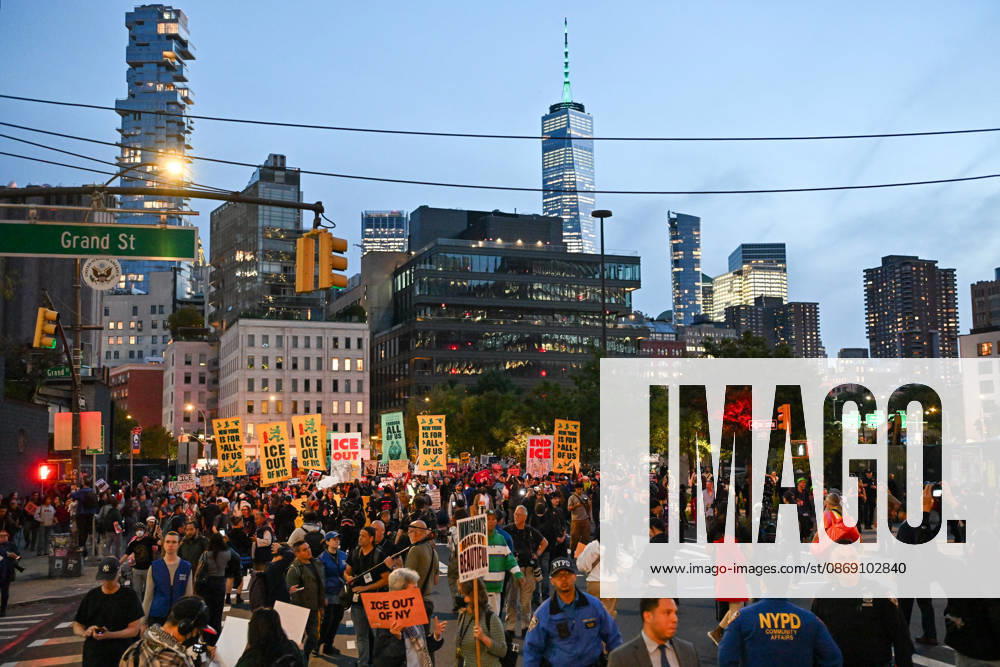 Thousands of New York protesters rally against ICE after Bronx shooting NEW YORK, UNITED STATES - OCTOBER 9: Thousands of people gathered at Foley Square to demand the withdrawal of US Immigration and Customs Enforcement (ICE) from the city, a day after an ICE officer shot a Dominican Republic national in the neck in the Bronx in New York, United States on October 9, 2026. Waleed Zein Anadolu New York United States. Editorial use only. Please get in touch for any other usage.