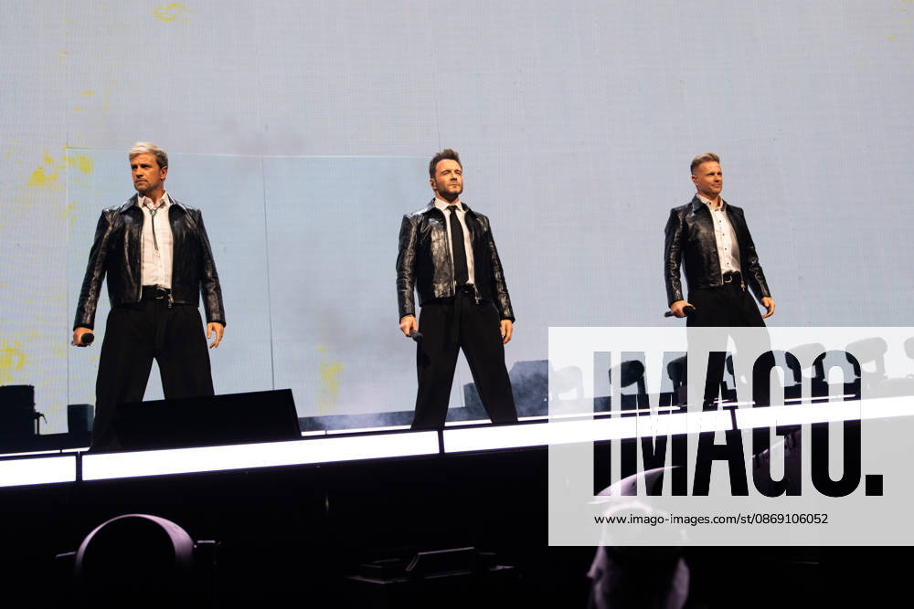 Westlife perform at The O2 , London as part of Westlifes 25th Anniversary Tour on October 9, 2026. LONDON, ENGLAND - OCTOBER 9: Westlife perform at The O2, London as part of Westlifes 25th Anniversary Tour on October 9, 2026., Credit:Pupat Chenaksara Avalon UK, London