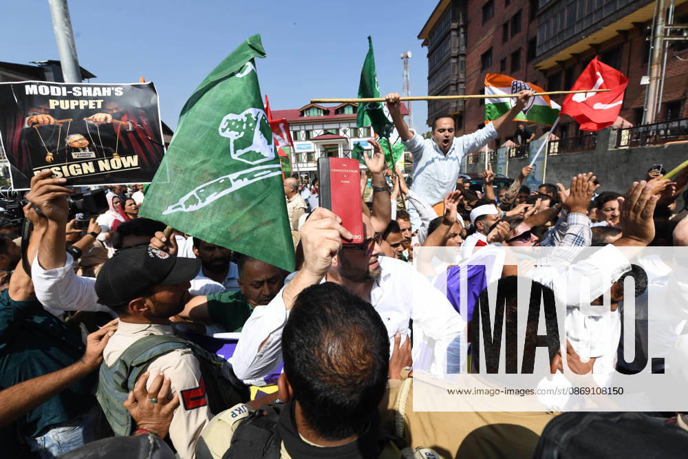 Police personnel try to stop supporters of the opposition alliance INDIA bloc (Indian National Developmental Inclusive Alliance) during a protest demanding the resignation of India s Chief Election Commissioner Gyanesh Kumar over alleged voter roll irregularities linked to the special intensive revision (SIR), in Srinagar on October 10, 2026. Srinagar India - ZUMAz120 20261010_zip_z120_014
