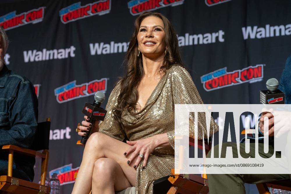 Catherine Zeta-Jones speaks at AMC+ Spotlight: Kill Jackie.during New York Comic Con 2026 at Jacob Javits Center on October 09, 2026 in New York City. New York United States - ZUMAs197 20261009_aaa_s197_498