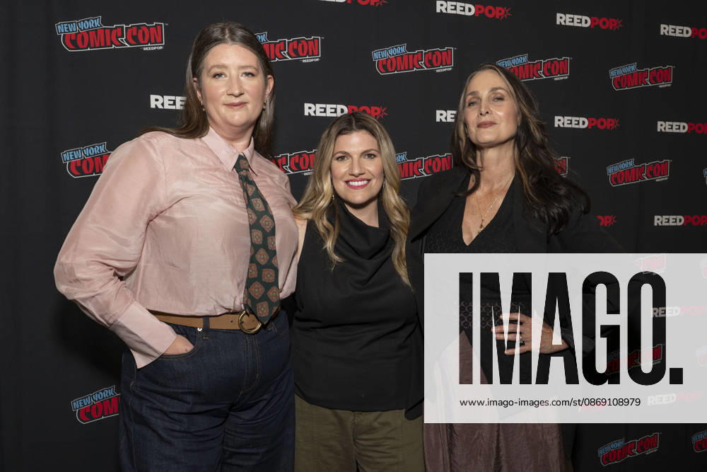 MACKENZIE DONALDSON, KAT SANDLER and CARRIE ANNE MOSS attend the press room for YAGA on AMC Plus during New York Comic Con at Jacob Javits Convention Center in New York. 9 October 2026 New York USA - ZUMAa265 20261009_zep_a265_006