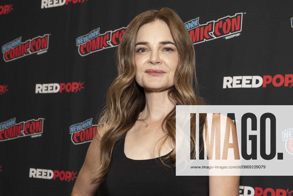 BETSY BRANDT attends the press room for Anne RiceÃ¢â‚¬â ¢s Mayfair Witches on AMC Plus during New York Comic Con at Jacob Javits Convention Center in New York. 9 October 2026 New York USA - ZUMAa265 20261009_zep_a265_041