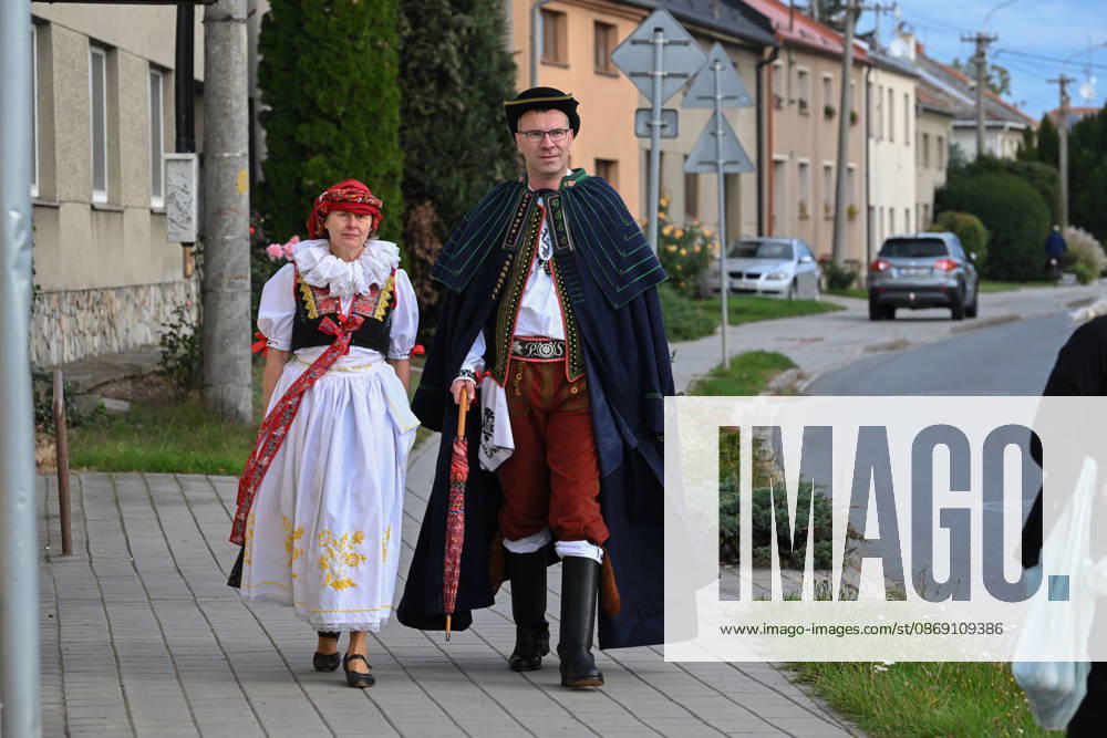 The two-day elections to municipal assemblies continued in the Czech Republic together with the first round of the elections to one-third of the Senate, on October 10, 2026. On the photo voters wearing traditional Hana folk costumes cast their ballots in Kozusany-Tazaly, in the Olomouc Region. (CTKxPhoto LudekxPerina) CTKPhotoP2026101001698 CTKPhotoP2026101001698