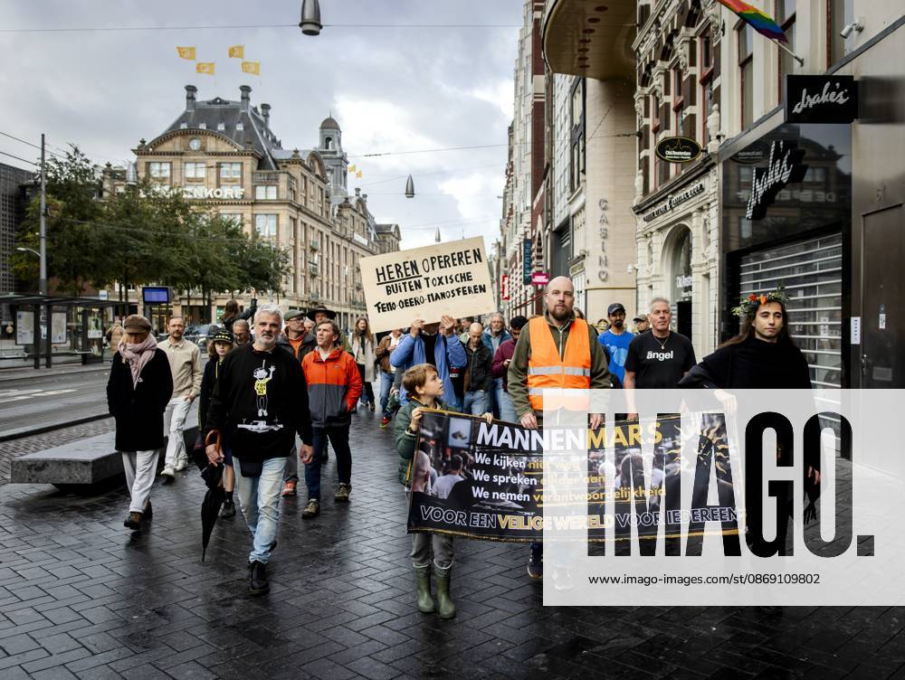 AMSTERDAM - Participants in the Men s March are campaigning for safety for all women. During the demonstration, men are called upon to ensure a culture in which everyone is safe. SEM VAN DER WAL ANP netherlands out - belgium out