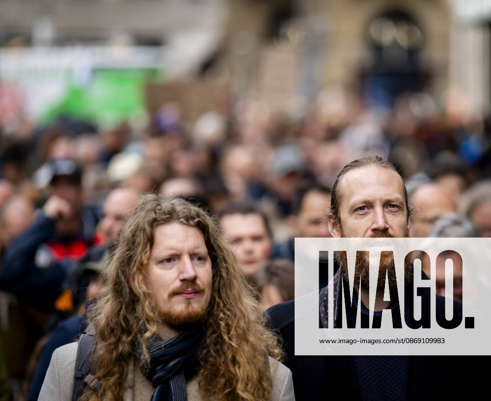 AMSTERDAM - Participants in the Men s March are campaigning for safety for all women. During the demonstration, men are called upon to ensure a culture in which everyone is safe. SEM VAN DER WAL ANP netherlands out - belgium out