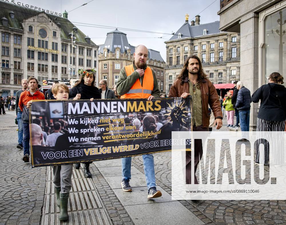 AMSTERDAM - Participants in the Men s March are campaigning for safety for all women. During the demonstration, men are called upon to ensure a culture in which everyone is safe. SEM VAN DER WAL ANP netherlands out - belgium out