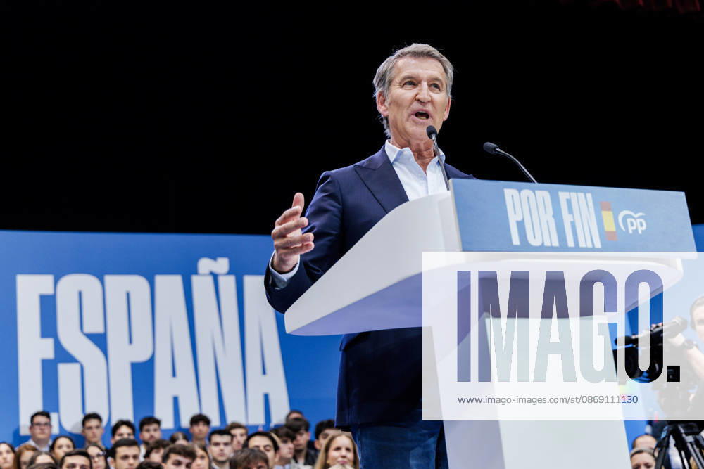 The PP Holds a Pre-Campaign Event at IFEMA Alberto Núnez Feijóo, president of the Popular Party (PP), during a pre-campaign event for the Popular Party (PP) at IFEMA on October 10, 2026, in Madrid, Spain. The PP held its first pre-campaign event today for the general elections on November 29 (29N). Feijóo attended this event alongside the president of the Community of Madrid and the mayor of the capital. October 10, 2026. Carlos Lujá, Madrid, Madrid, Spain