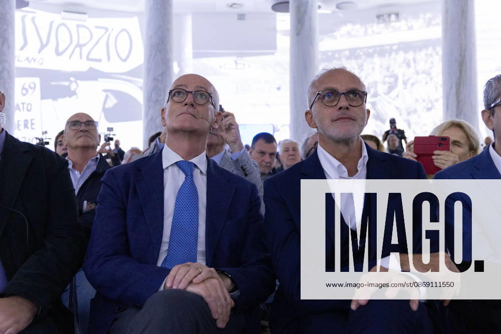 IPA89497244 - Ernesto Maria Ruffini and Franco Gabrielli during the National Assembly of the new political party Più Uno, held at the Salone delle Colonne in Rome