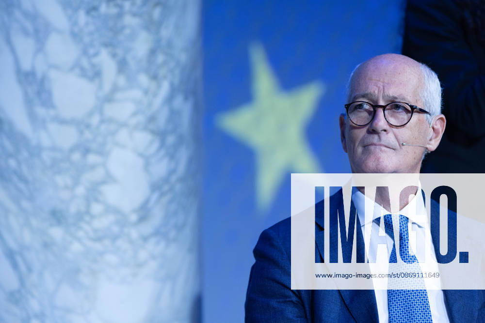 IPA89497292 - Franco Gabrielli during the National Assembly of the new political party Più Uno, held at the Salone delle Colonne in Rome
