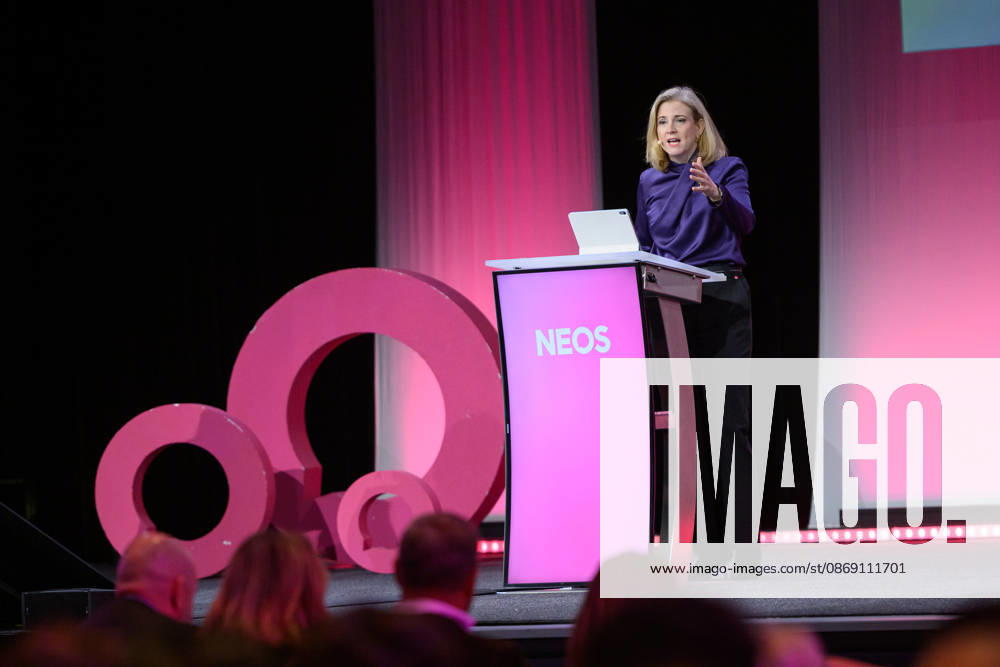 NEOS General Assembly at Design Center Linz NEOS has chosen Saving Within the System as the theme for the meeting PHOTO: Foreign Minister Beate Meinl Reisinger, NEOS NEOS General Assemb