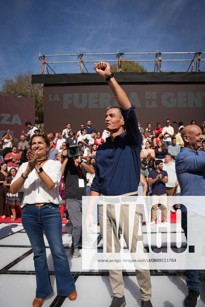 Pedro Sánchez participates in the first pre-campaign event in Dos Hermanas, Seville. Photo of the PSOE Secretary-General and Prime Minister, Pedro Sánchez (c), the PSOE Secretary-General (A), María Jesús Montero (i), and the mayor of Dos Hermanas and PSOE Secretary of Organization (A), Francisco Rodríguez, at the first pre-campaign event for the November 29 elections on October 10, 2026, in Dos Hermanas, Seville, Andalusia, Spain. October 10, 2026. María José Ló. Dos Hermanas, Seville. Dos Hermanas, Seville, Spain.