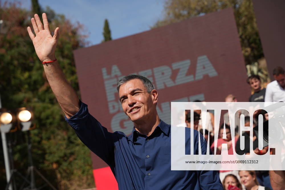 Pedro Sánchez Participates in the First Pre-Campaign Event in Dos Hermanas, Seville. The Secretary-General of the PSOE and President of the Government, Pedro Sánchez, participated in the first pre-campaign event for the November 29 elections on October 10, 2026, in Dos Hermanas, Seville, Andalusia, Spain October 10, 2026 María José Ló Dos Hermanas, Seville Dos Hermanas, Seville Spain