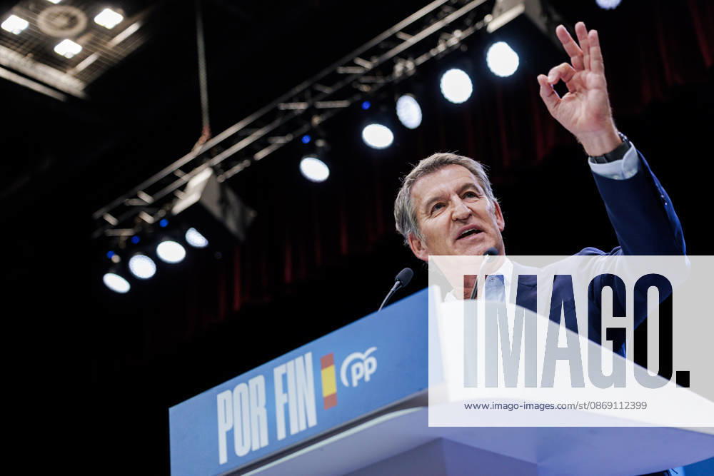 The PP Holds a Pre-Campaign Event at IFEMA Alberto Núnez Feijóo, president of the Popular Party (PP), during a pre-campaign event for the PP at IFEMA on October 10, 2026, in Madrid, Spain. The PP held its first pre-campaign event today for the general elections on November 29 (29N). Feijóo attended this event alongside the president of the Community of Madrid and the mayor of the capital. October 10, 2026. Carlos Lujá, Madrid, Madrid, Spain