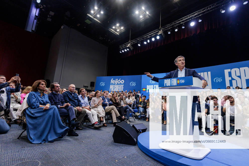 The PP Holds a Pre-Campaign Event at IFEMA Alberto Núnez Feijóo, president of the Popular Party (PP), during a pre-campaign event for the PP at IFEMA on October 10, 2026, in Madrid, Spain. The PP held its first pre-campaign event today for the general elections on November 29 (29N). Feijóo attended this event alongside the president of the Community of Madrid and the mayor of the capital. OCTOBER 10, 2026. Carlos Lujá. Madrid, Madrid, Spain.