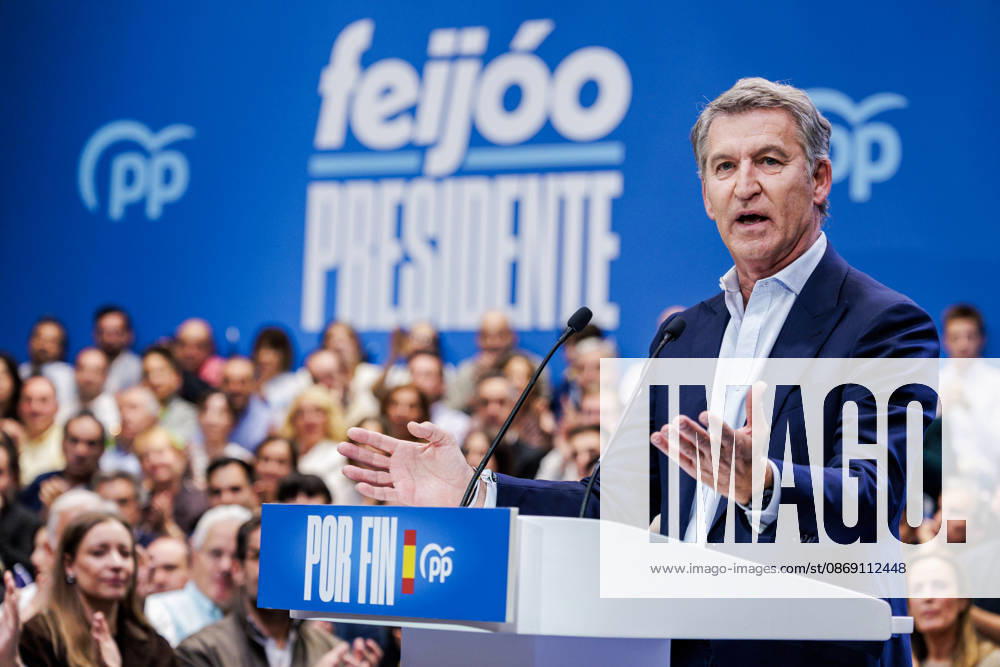 The PP Holds a Pre-Campaign Event at IFEMA Alberto Núnez Feijóo, president of the Popular Party (PP), during a pre-campaign event for the PP at IFEMA on October 10, 2026, in Madrid, Spain. The PP held its first pre-campaign event today for the general elections on November 29 (29N). Feijóo attended this event alongside the president of the Community of Madrid and the mayor of the capital. OCTOBER 10, 2026. Carlos Lujá. Madrid, Madrid, Spain.