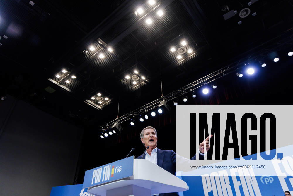 The PP Holds a Pre-Campaign Event at IFEMA Alberto Núnez Feijóo, president of the Popular Party (PP), during a pre-campaign event for the PP at IFEMA on October 10, 2026, in Madrid, Spain. The PP held its first pre-campaign event today for the general elections on November 29 (29N). Feijóo attended this event alongside the president of the Community of Madrid and the mayor of the capital. OCTOBER 10, 2026. Carlos Lujá. Madrid, Madrid, Spain.