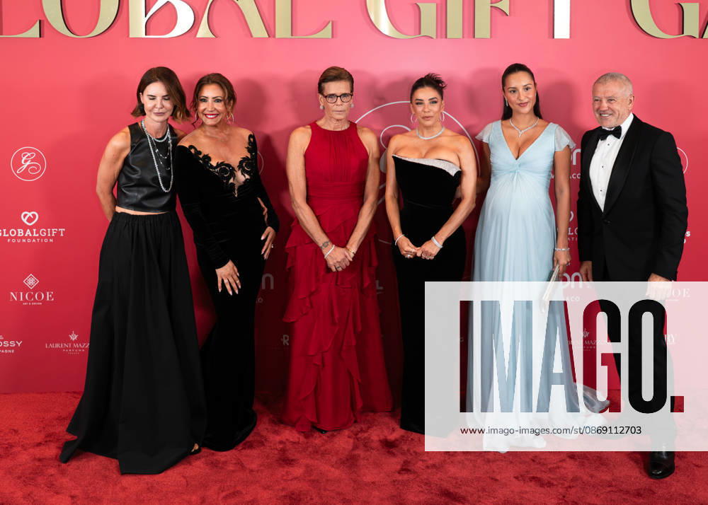 Photocall from the 2nd Global Gift Gala in Monaco: Guest, Mara Bravo, Princess Stephanie of Monaco, Eva Longoria, Alexandra Leclerc, and a guest attend the 2nd Monaco Global Gift Gala photocall at the Hotel de Paris on October 9, 2026, in Monaco, Monaco. Photo by Laurent Coust. Starface 460363 2026 10 09 Monaco Monaco