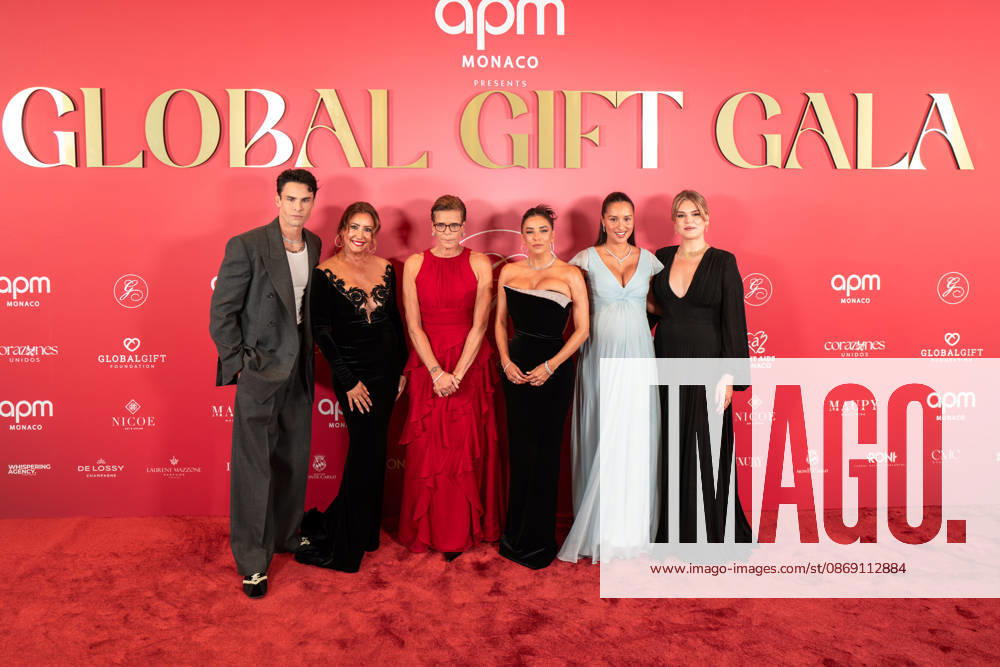 Photocall from the 2nd Global Gift Gala in Monaco: Baptiste Giabiconi, Maria Bravo, Princess Stéphanie of Monaco, Eva Longoria, Alexandra Malena Leclerc, and Camille Gottlieb attend the 2nd Monaco Global Gift Gala Photocall at the Hotel de Paris on October 9, 2026, in Monaco, Monaco Photo by Laurent Coust Starface 460363 2026 10 09 Monaco Monaco
