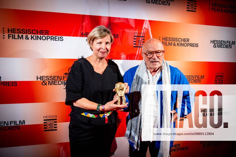Frankfurt am Main, Hessian Film and Cinema Award 2026: The film *Heimsuchung: A Century-Long Story* was honored, and director and screenwriter Volker Schlöndorff received the Frankfurt Book Fair Award. ES