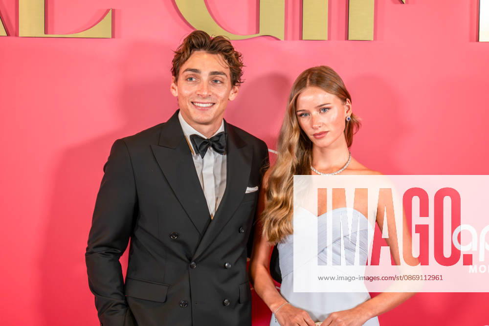 Photocall from the 2nd Global Gift Gala in Monaco: Armand Duplantis and his wife, Désiré Inglander, attend the 2nd Monaco Global Gift Gala photocall at the Hotel de Paris on October 9, 2026, in Monaco, Monaco Photo by Laurent Coust Starface 460363 2026 10 09 Monaco Monaco