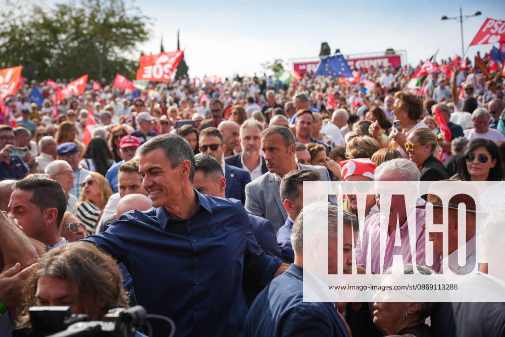 Pedro Sánchez Participates in the First Pre-Campaign Event in Dos Hermanas, Seville. The Secretary-General of the PSOE and Prime Minister, Pedro Sánchez, upon his arrival at the first pre-campaign event for the November 29 elections, October 10, 2026, in Dos Hermanas, Seville, Andalusia, Spain. The PSOE held its first pre-campaign event today for the general elections on November 29 (29N), October 10, 2026. María José Ló, Dos Hermanas, Seville, Dos Hermanas, Seville, Spain