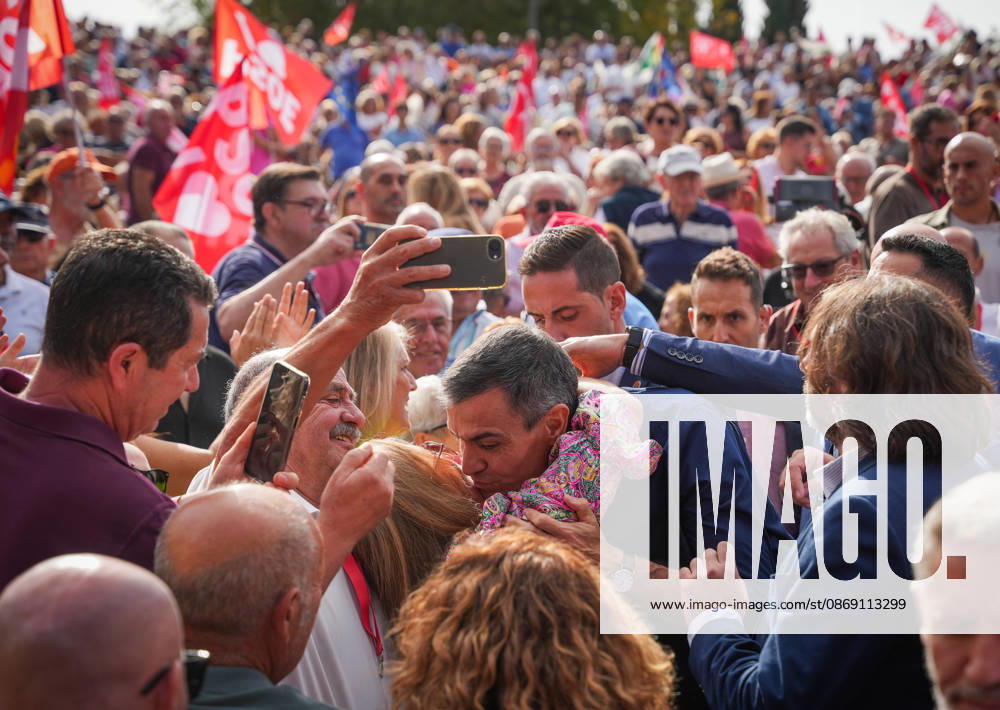 Pedro Sánchez Participates in the First Pre-Campaign Event in Dos Hermanas, Seville. The Secretary-General of the PSOE and Prime Minister, Pedro Sánchez, upon his arrival at the first pre-campaign event for the November 29 elections, October 10, 2026, in Dos Hermanas, Seville, Andalusia, Spain. The PSOE held its first pre-campaign event today for the general elections on November 29 (29N), October 10, 2026. María José Ló, Dos Hermanas, Seville, Dos Hermanas, Seville, Spain