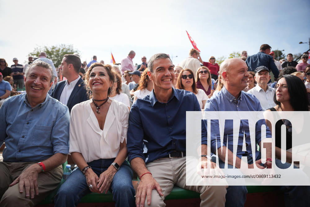 Pedro Sánchez participates in the first pre-campaign event in Dos Hermanas, Seville. The secretary of the PSOE in Seville, Javier Fernández; the secretary general of the PSOE in Andalusia, María Jesús Montero; the secretary general of the PSOE and Prime Minister, Pedro Sánchez; and the mayor of Dos Hermanas and secretary of organization for the PSOE in Andalusia, Francisco Rodríguez 1d, at the first pre-campaign event for the November 29 elections on October 10, 2026, in Dos Hermanas, Seville, Andalusia, Spain. OCTOBER 10, 2026 María José Ló Dos Hermanas, Seville Dos Hermanas, Seville Spain