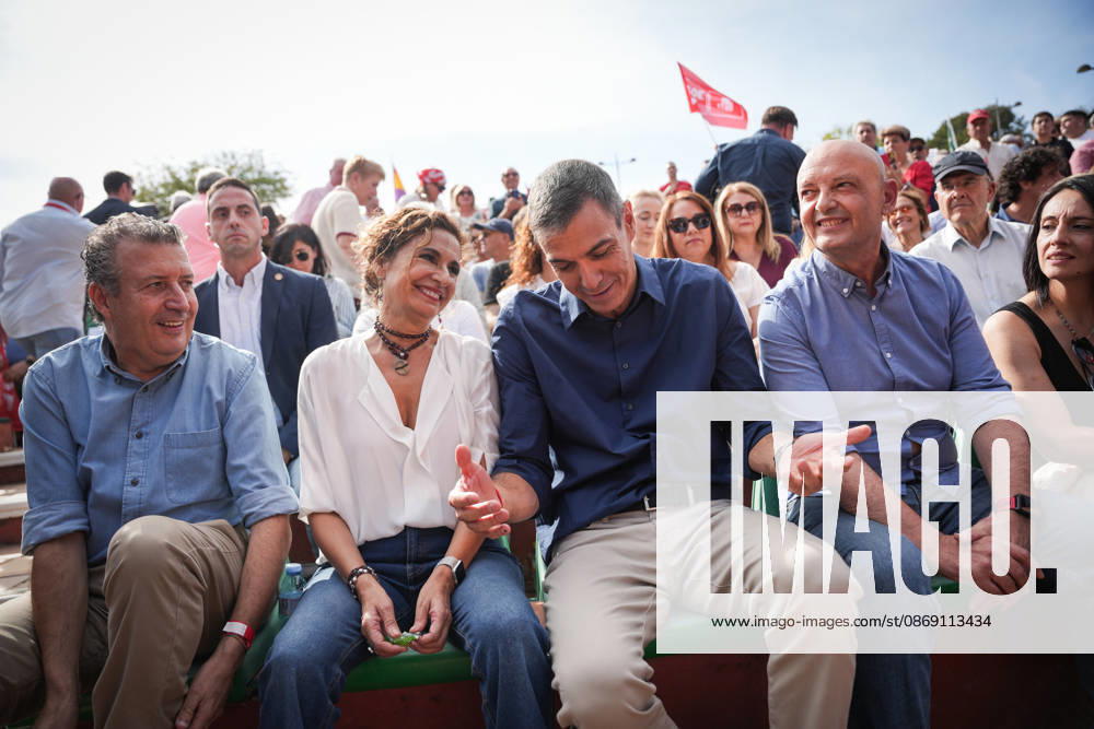 Pedro Sánchez participates in the first pre-campaign event in Dos Hermanas, Seville. The secretary of the PSOE in Seville, Javier Fernández; the secretary general of the PSOE in Andalusia, María Jesús Montero; the secretary general of the PSOE and Prime Minister, Pedro Sánchez; and the mayor of Dos Hermanas and secretary of organization for the PSOE in Andalusia, Francisco Rodríguez 1d, at the first pre-campaign event for the November 29 elections on October 10, 2026, in Dos Hermanas, Seville, Andalusia, Spain. OCTOBER 10, 2026 María José Ló Dos Hermanas, Seville Dos Hermanas, Seville Spain