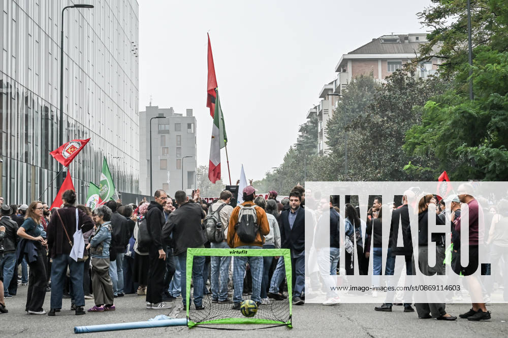 Lega Nord rally Milan safer, stop social centers. Near the Lambretta Social Center, Via Rizzoli, 10 10 2026 Milan Milan Italy - ZUMAa289 20261010_zia_a289_094