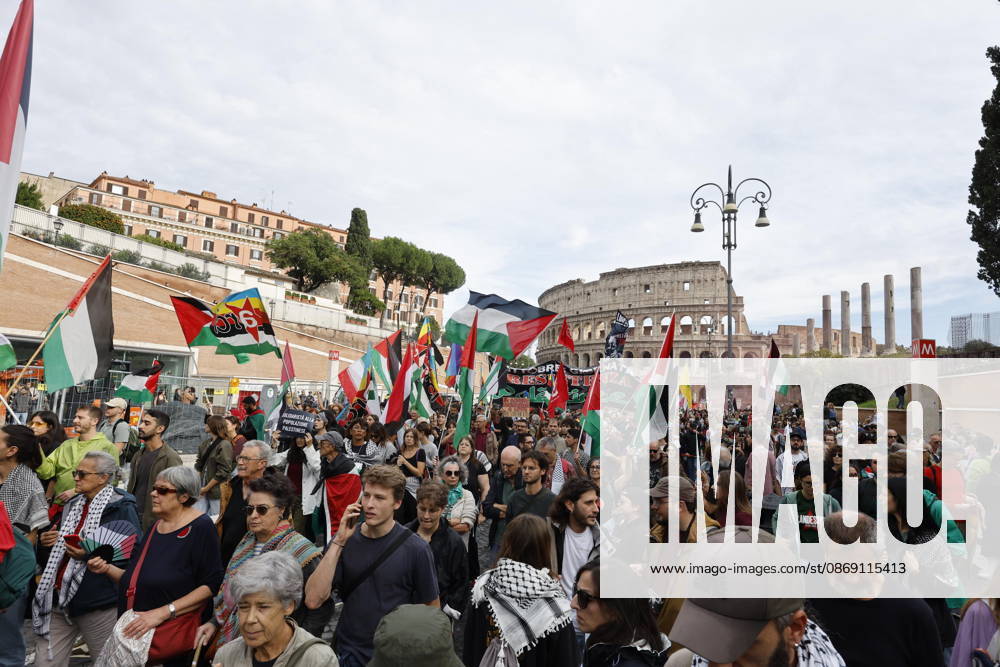 People participate in a protest organized by the Palestinian Students Movement for Palestine in Rome, Italy, 10 October 2026 . ANSA FABIO FRUSTACI Rome ITALY - ZUMAa110 20261010_zaf_a110_011