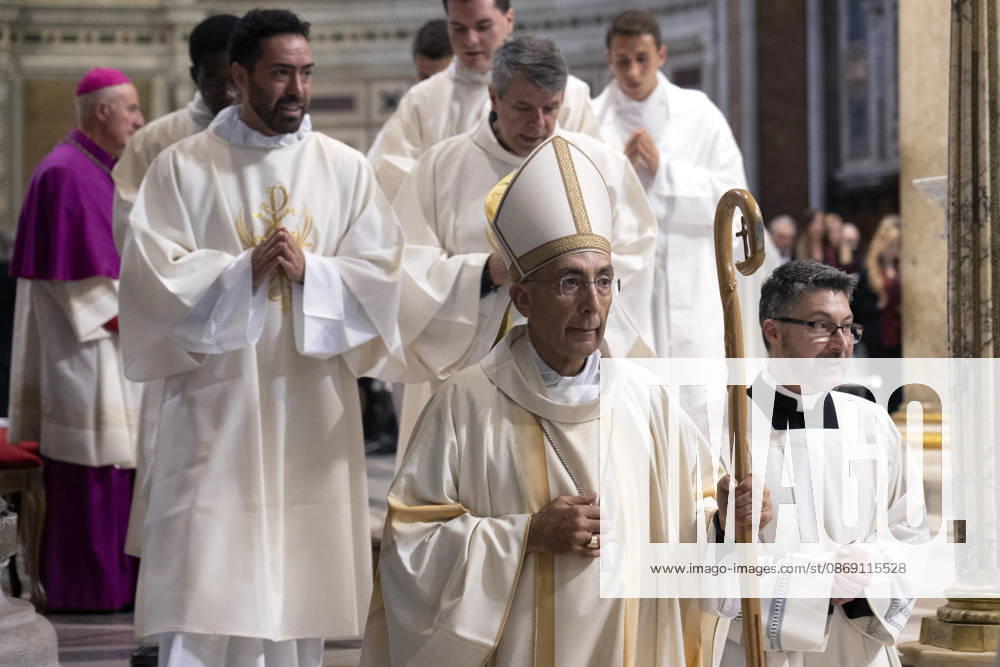 ITALY - ORDINATION -DIACONAL -2026 10 10 Italy, Rome, Vatican, October 10, 2026: Cardinal Baldo Reina celebrates a Mass for the ordination of deacons at St. John Lateran. - NO BOOKS