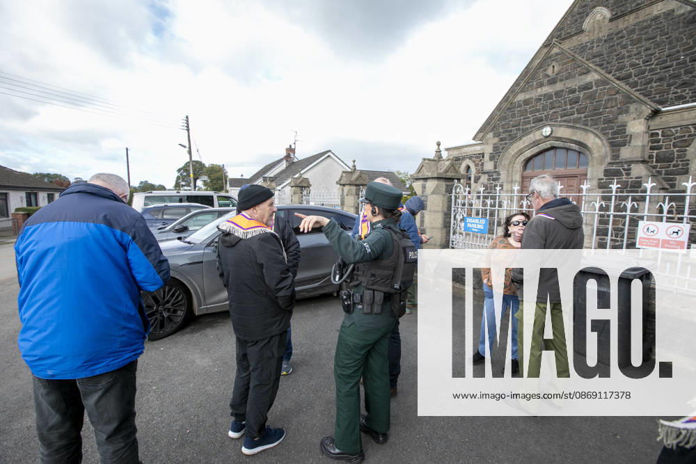 Police remain at Drumcree Church after Orange Order march ban PORTADOWN, NORTHERN IRELAND - OCTOBER 10: Police remain stationed outside Drumcree Church following the end of the Garvaghy Road standoff after Northern Ireland Secretary of State Chris Bryant banned the Orange Order march in Portadown, County Armagh, Northern Ireland, on October 10, 2026. Bryant said the decision was made in the interests of peace after talks between the Portadown District Lodge and Garvaghy Road residents failed to reach an agreement. Conor Mcccaughley Anadolu Portadown Ireland. Editorial use only. Please get in touch for any other usage.