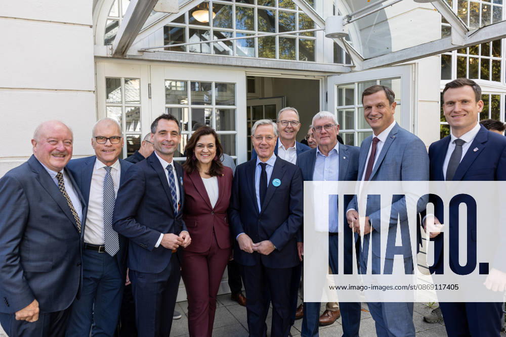 Group photo from the ceremony marking the 150th anniversary of Konrad Adenauer and the 80th anniversary of the CDU Bad Honnef, October 26, 2010. Group photo from the ceremony marking the 150th anniversary of Konrad Adena