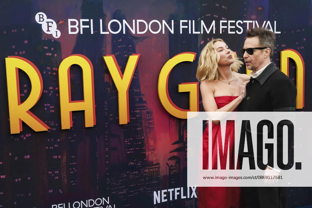 Scarlett Johansson and Sam Rockwell at the premiere of the Netflix animated film *Ray Gunn* at the 70th BFI London Film Festival 2026 at the Royal Festival Hall in London, October 10, 2026 Foto:xJ.xEdwardsx xFuturexImagex gunn_6016