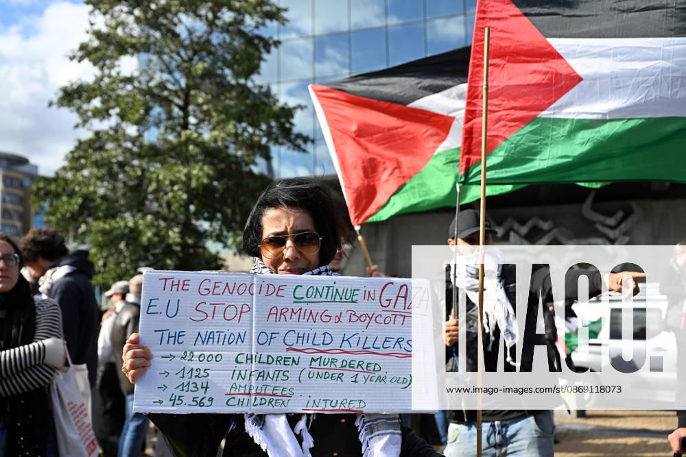 Demonstrators march in Brussels to commemorate Palestinians who lost their lives in Gaza BRUSSELS, BELGIUM - OCTOBER 10: Hundreds of demonstrators gather outside Brussels-Midi railway station before marching toward the Israeli Embassy to commemorate Palestinians who lost their lives in Gaza and call for political measures against Israel, in Brussels, Belgium, on October 10, 2026. Dursun Aydemir Anadolu Brussels Belgium. Editorial use only. Please get in touch for any other usage.