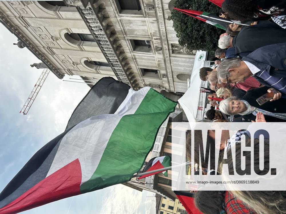 News - Pro-Palestine march in Padua Pro-Palestine march in Padua during Pro-Palestine march in Padua, News in Padua, Italy, October 10 2026 Padua Padua Italy