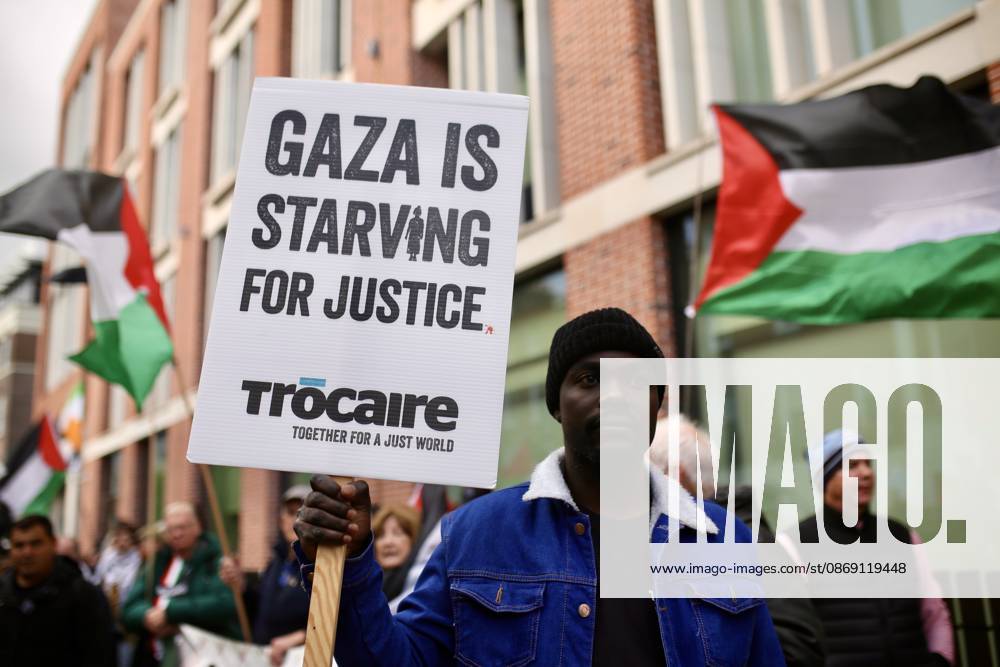 Thousands of pro-Palestine demonstrators gather in Dublin DUBLIN, IRELAND - OCTOBER 10: Thousands of pro-Palestine demonstrators gather in Dublin, Ireland, on October 10, 2026, for a national march marking three years since the October 7 attacks and the subsequent war in Gaza. Organized by the Ireland-Palestine Solidarity Campaign, the protest calls for sanctions against Israel and greater action by the Irish government, with demonstrators marching from the Garden of Remembrance towards the Dail. Mostafa Darwish Anadolu Dublin Ireland. Editorial use only. Please get in touch for any other usage.