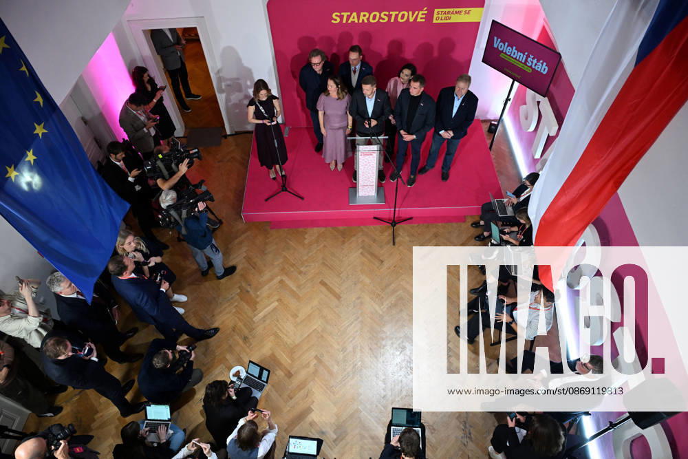 The two-day elections to municipal assemblies ended in the Czech Republic together with the first round of the elections to one-third of the Senate, at 2:00 p.m. on October 10, 2026. On the photo: a briefing at the campaign headquarters of the Mayors and Independents (STAN) movement in Prague. (CTKxPhoto KaterinaxSulova) CTKPhotoP2026101005606 CTKPhotoP2026101005606