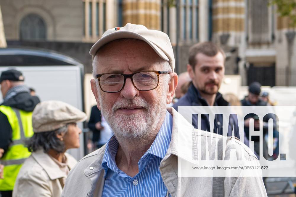 Jeremy Corbyn, the Member of Parliament for Islington North, attends the National March for Palestine in London. The march marks three years since the outbreak of the war in Gaza in October 2023.The National March for Palestine, which was organised by the Palestine Coalition in London. The march marks three years since the outbreak of the war in Gaza in October 2023 London United Kingdom - ZUMAs197 20261010_aaa_s197_064
