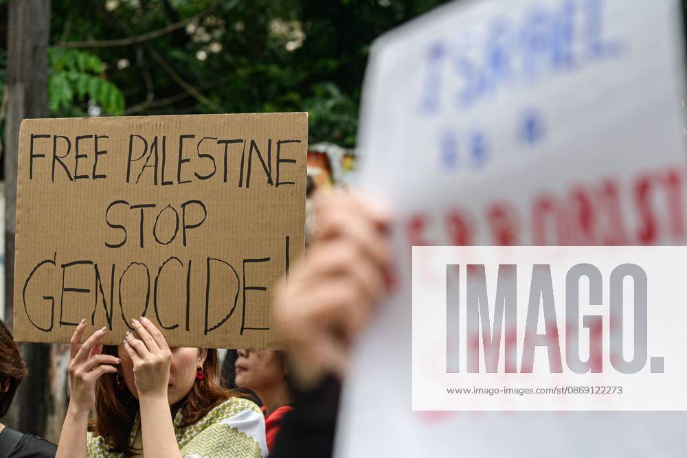 Pro-Palestinian protesters rally in Bangkok BANGKOK, THAILAND, OCTOBER 10, 2026: Pro-Palestinian demonstrators gather outside the Israeli Embassy in Bangkok during a protest marking 1,100 days since the start of the war in Gaza. Participants held portraits of Palestinians killed during the conflict for three minutes in an action titled Every Life Isn t Just a Number, symbolizing three years of war. The demonstration was held as part of a Global Action Day for Palestine. Bangkok Thailand