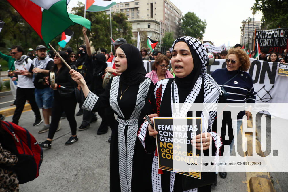 Santiago, October 10, 2026: March for Palestine organized by the Global Action for Palestine (GAFP) alliance along Alameda Street in downtown Santiago. Dragomir Yankovic, Aton Chile, Santiago, Chile. Aton 1198348