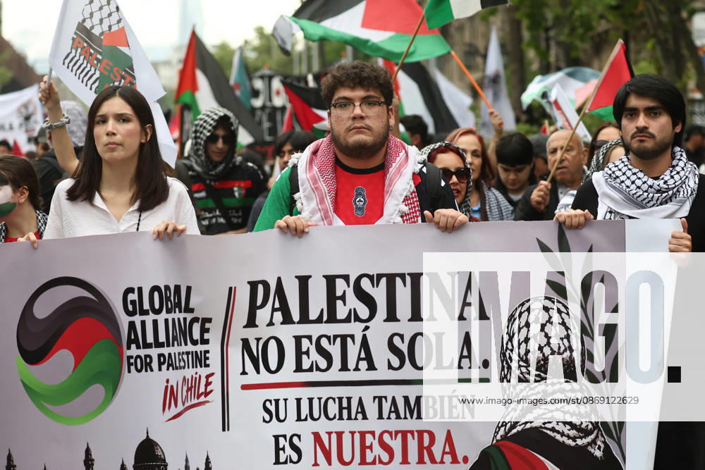 Santiago, October 10, 2026: March for Palestine organized by the Global Action for Palestine (GAFP) alliance along Alameda Street in downtown Santiago. Dragomir Yankovic, Aton Chile, Santiago, Chile. Aton 1198381