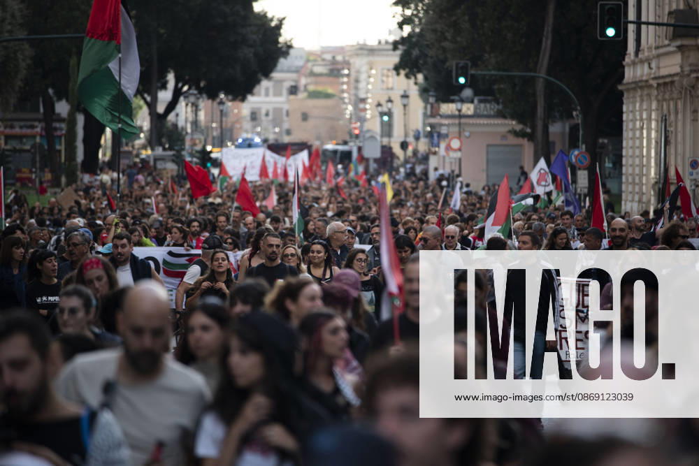 IPP Photo by Diego Nangano, Rome, October 10, 2026. Pro-Palestine demonstration; the photo shows protesters. Italy Photo Press World. Copyright