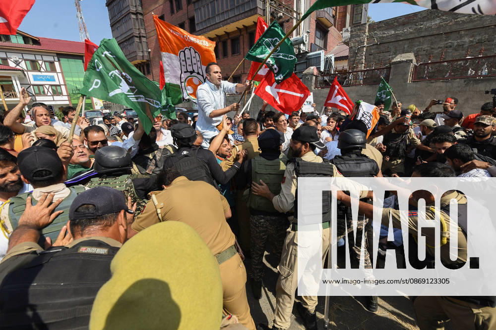 Protest erupts in Srinagar Srinagar, Oct 10 (ANI): Police personnel stop INDIA bloc alliance party s workers and supporters during a protest against Chief Election Commissioner Gyanesh Kumar, in Srinagar on Saturday. Srinagar Jammu and Kashmir India