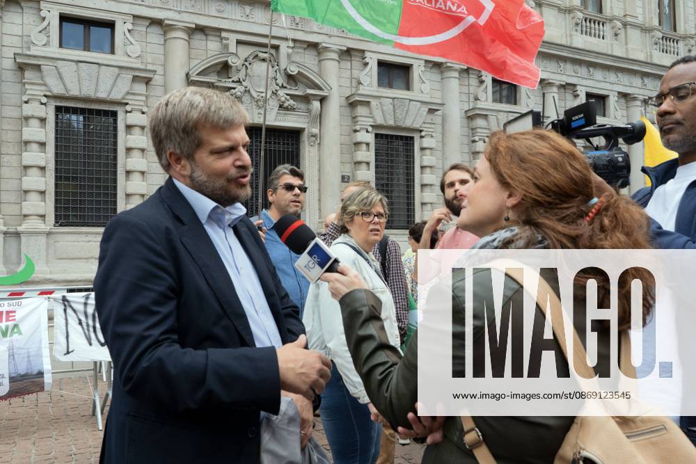 MILAN, ITALY Ã¢â‚¬ OCTOBER 10, 2026: Protesters gather for a sit-in in Piazza della Scala in central Milan to oppose the development of new data centers across Lombardy and Italy. The demonstration is organized by the Rete dei Comitati No Data Center (No Data Center Committee Network), which is calling for a moratorium on permits for new facilities. The group also urges public authorities to conduct thorough environmental, urban planning and regional assessments before approving projects. For approved facilities that have not yet begun operating, campaigners are calling for reviews to be reopened if potential microclimate effects and cumulative impacts with existing facilities were not adequately assessed. - ZUMAq101 20261007_zna_q101_446